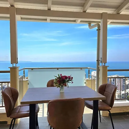 דירה Hill With Sea View In 061