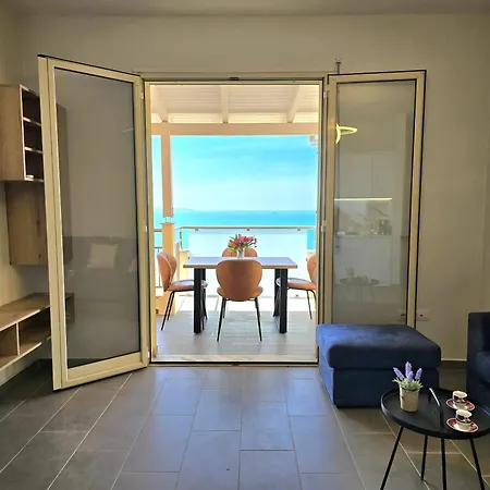 Hill With Sea View In 061 Appartement *