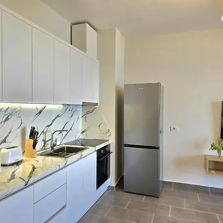 Hill With Sea View In 061 Appartement