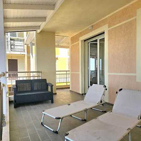 Hill With Sea View In 061 Appartement