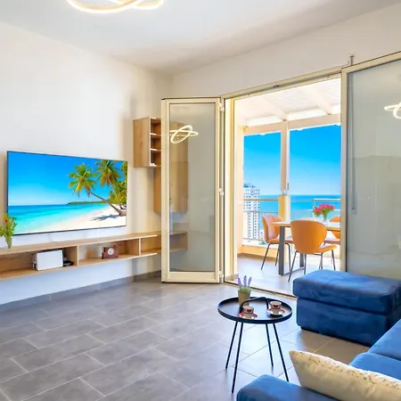 Apartment Hill With Sea View In 061