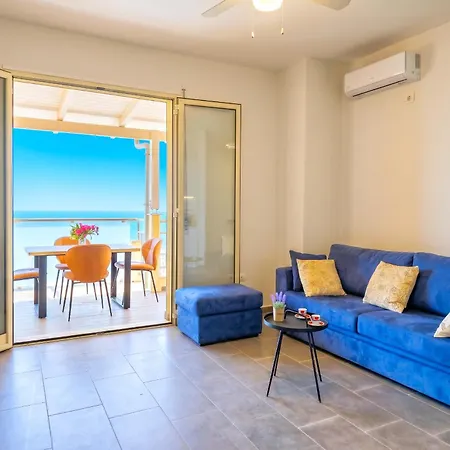 Apartment Hill With Sea View In 061