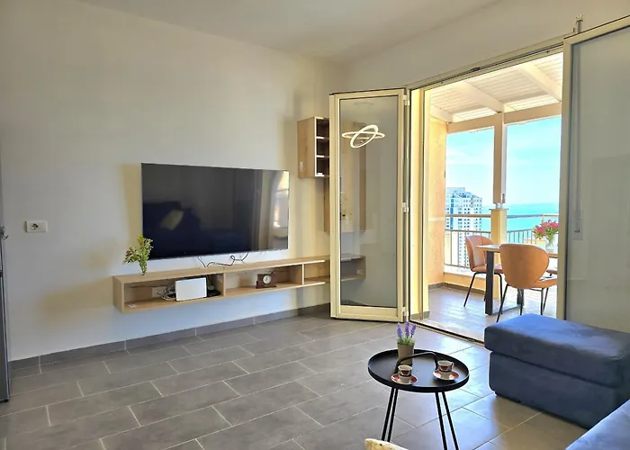 Hill With Sea View In 061