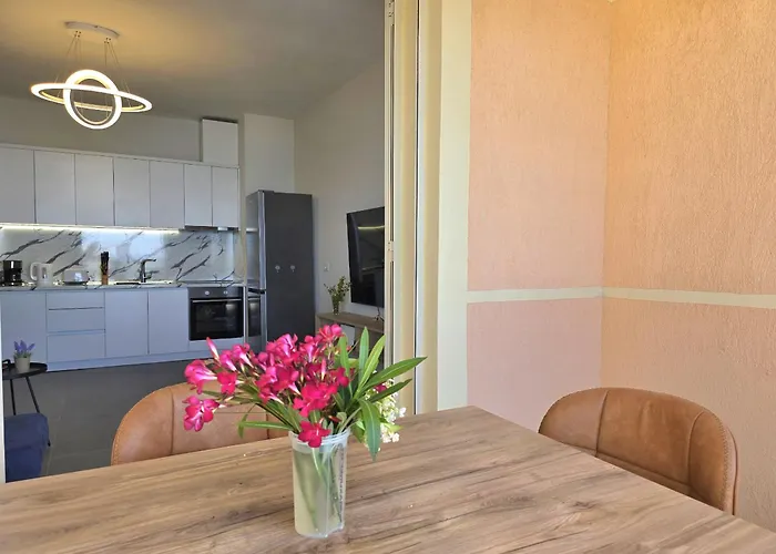 公寓 Hill With Sea View In 061 *