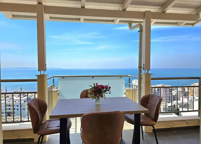 公寓 Hill With Sea View In 061